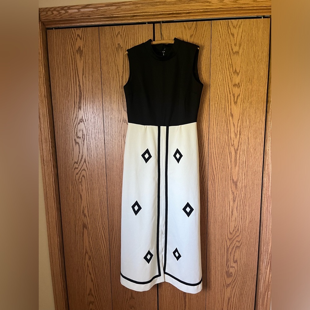 Vintage 70’s Dress - Hollywood Regency MOD Black Cream/White